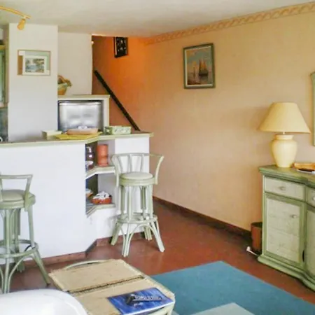 Bright, 1-bedroom With Sea Views And Balcony 50m From The Be
