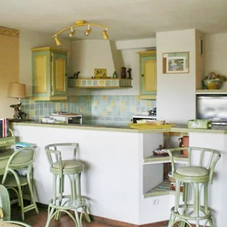 Bright, 1-bedroom With Sea Views And Balcony 50m From The Be Apartment *